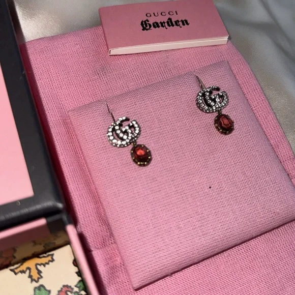 Gucci garden earrings exclusive packaging - Picture 3 of 4